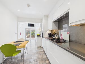 Kitchen/Diner- click for photo gallery